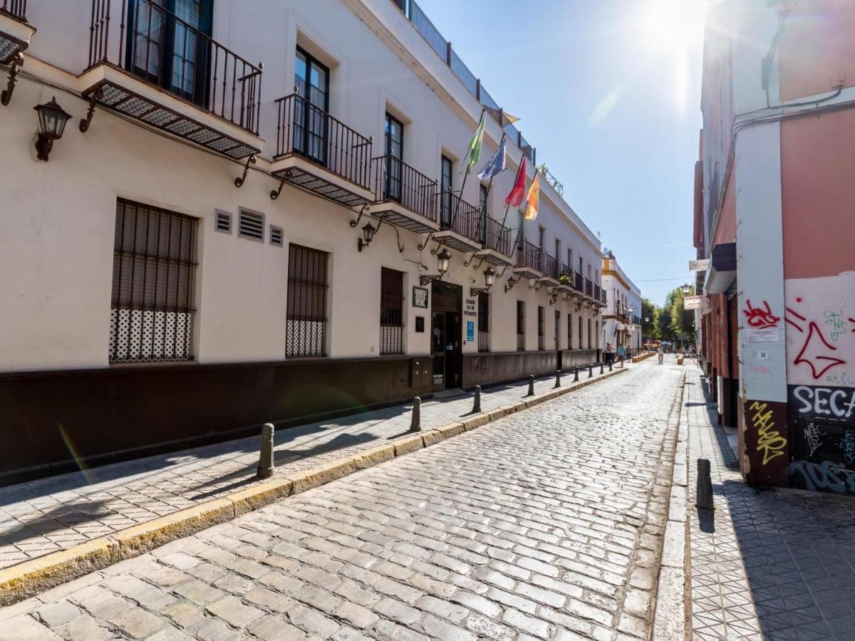 Holi-Rent Lumbreras Apartment Seville Exterior photo